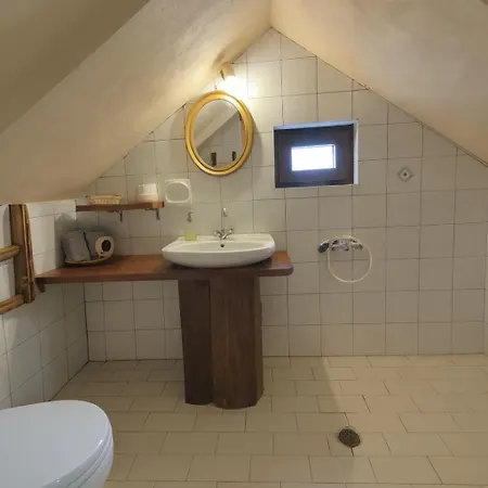 Πανσιόν θεοδώρου